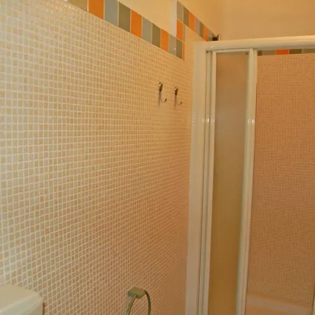 Casa Lapis Alloggio in famiglia *